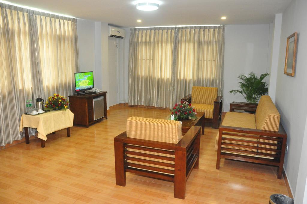 Myanmar Sport Hotel Yangón Exterior foto