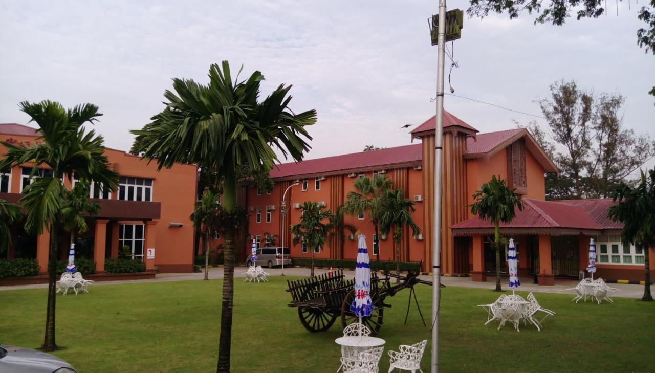 Myanmar Sport Hotel Yangón Exterior foto